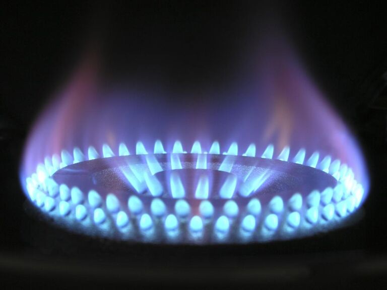 GMB - Hundreds of gas emergency workers to strike