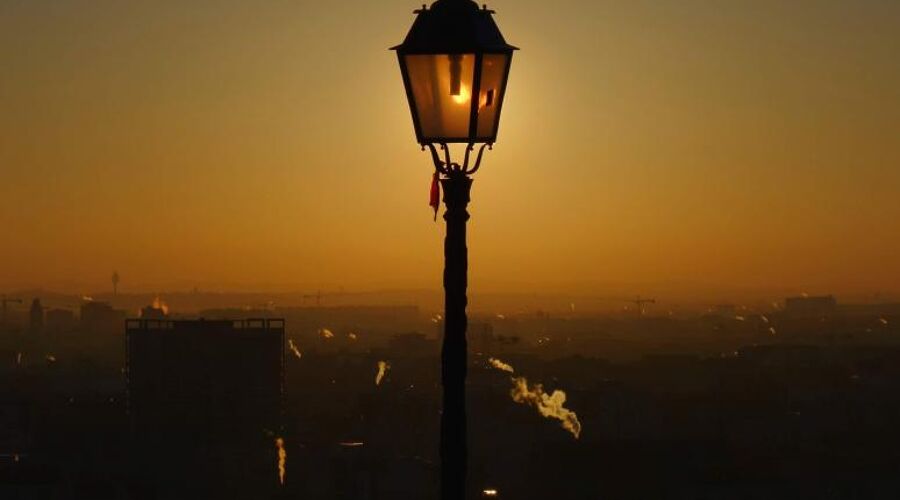 GMB Trade Union - Westminster saves Historic gas lamps after GMB campaign