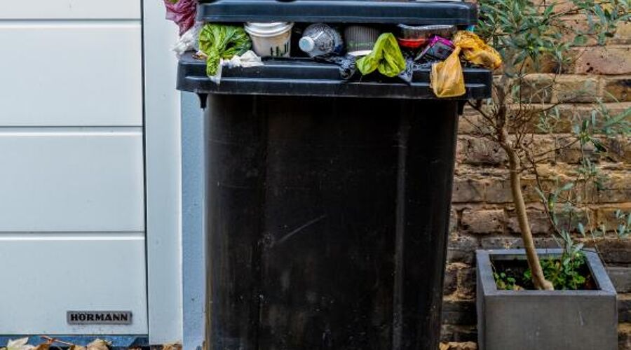 GMB Trade Union - Chesterfield bin strike called off after workers accept deal