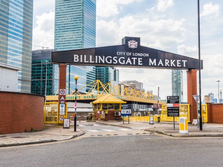 GMB - Billingsgate Market cleaning staff to be outsourced