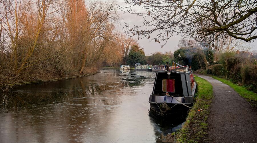 GMB Trade Union - River Thames weir and lock keepers set for strike vote