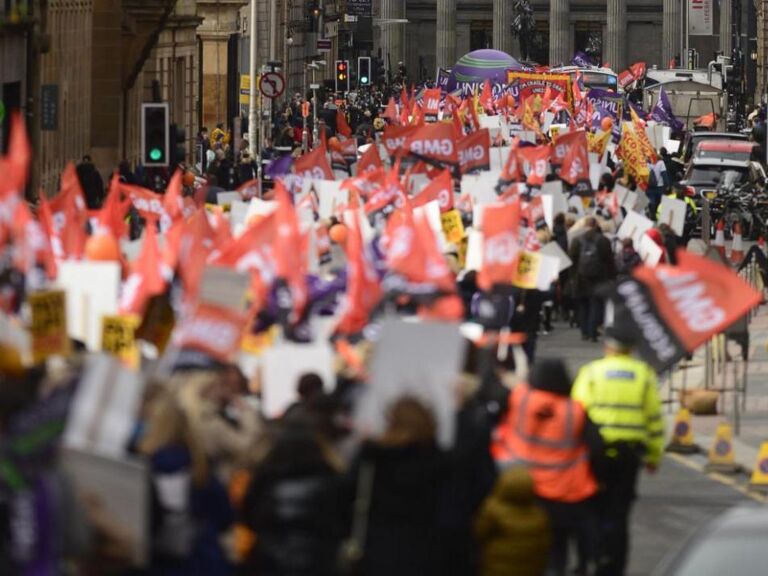 GMB - Glasgow equal pay strike suspended