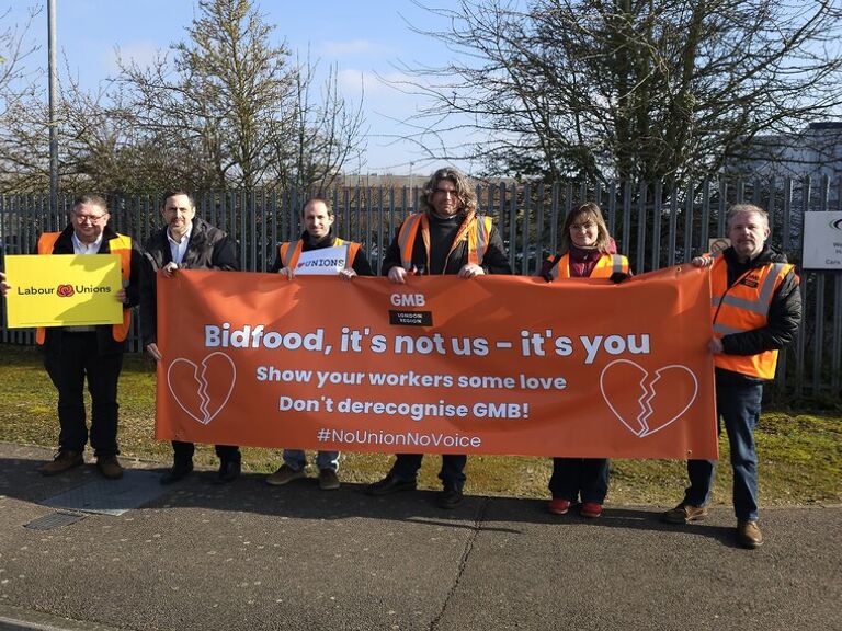 GMB - Harlow MP and GMB Union support Essex Bidfood workers facing ‘possible threat of fire and rehire’