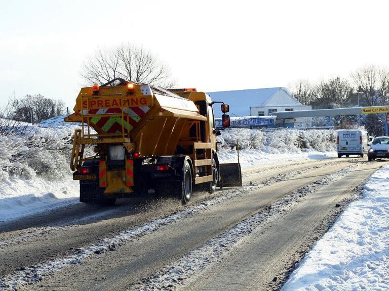 GMB - Carmarthen gritters suspend action to discuss new deal